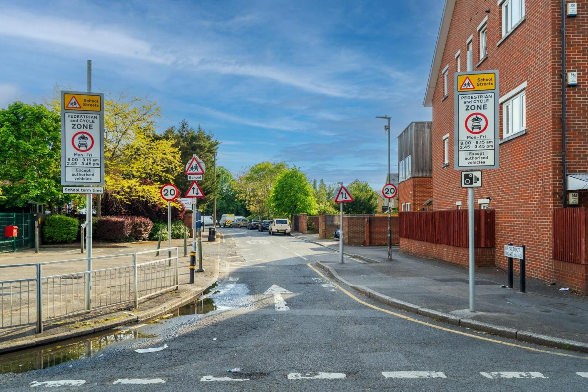 Modern 2 Bedroom Apartment In Mitcham, London Esterno foto