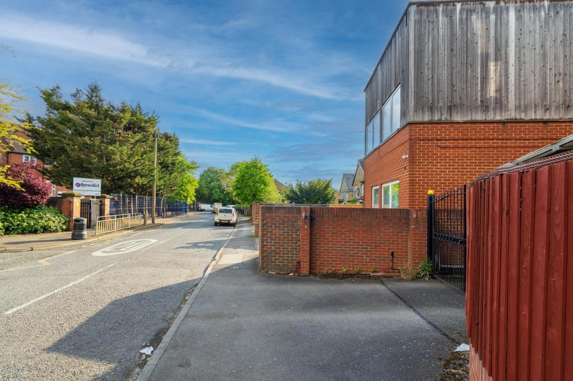 Modern 2 Bedroom Apartment In Mitcham, London Esterno foto