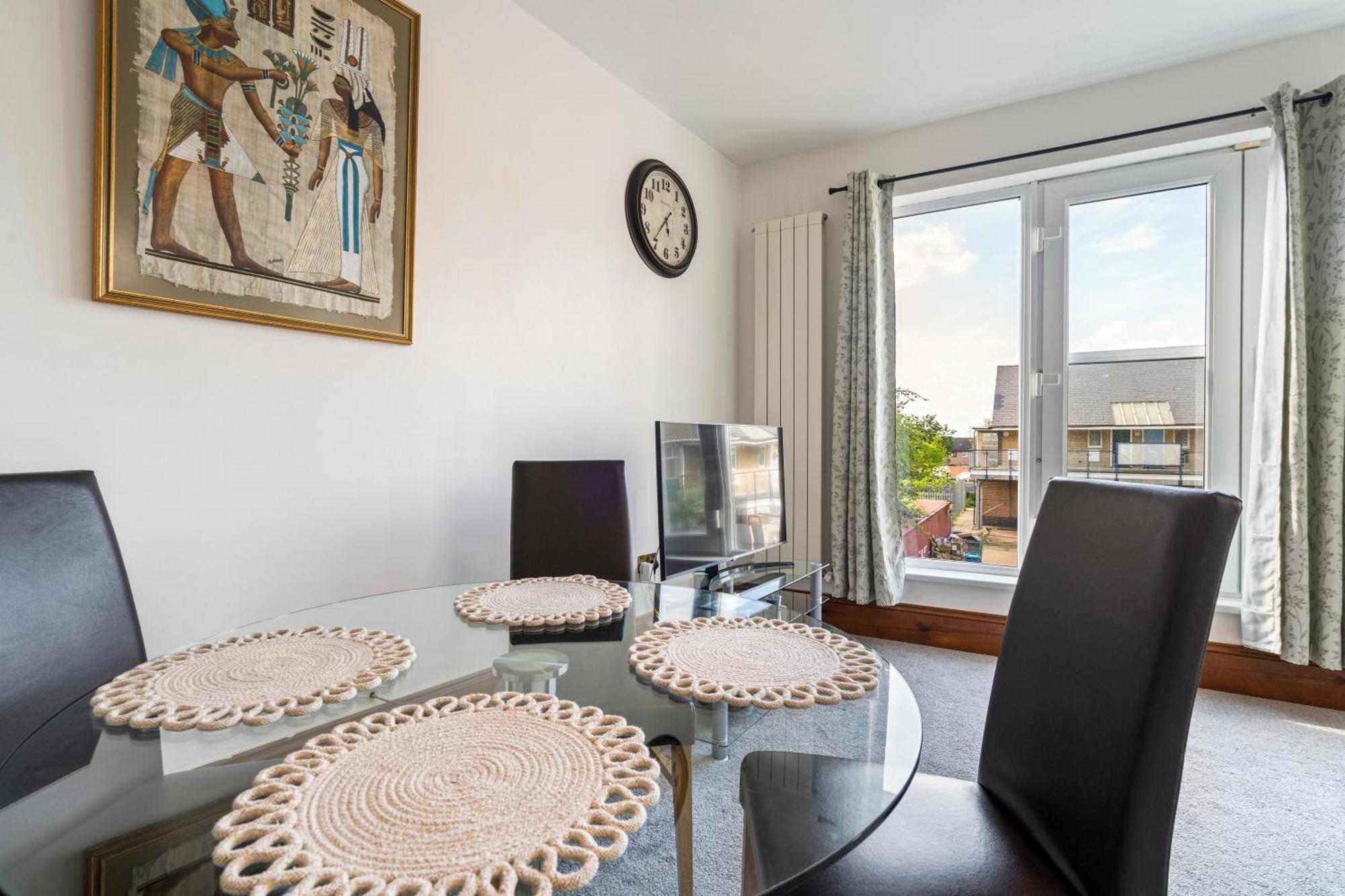 Modern 2 Bedroom Apartment In Mitcham, London Esterno foto