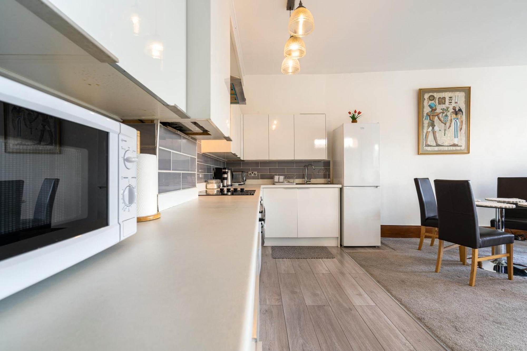 Modern 2 Bedroom Apartment In Mitcham, London Esterno foto